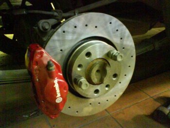 2E4.5001A BREMBO Тормозная система задняя SUBARU/IMPREZA (2 поршня,  диск 316x20 1-piece) 